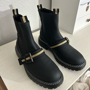 Journee Collection Rilie Bootie